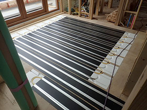 床暖パネル敷き込み(2F)