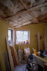 天井断熱材充填+PB施工