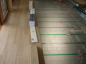 ナラフローリング張り状況