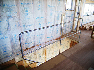 内部階段スチール手摺取付け